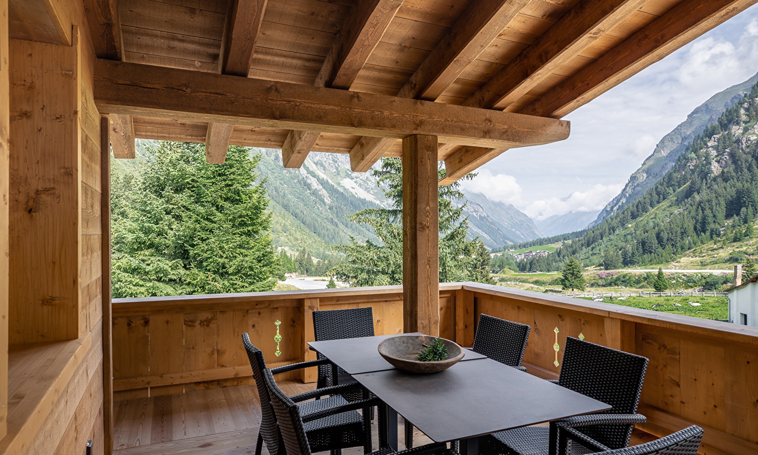 Mountain Chalet Plus | Family balcony view